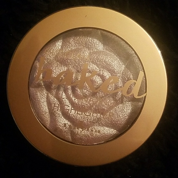Bundle baked highlighter  (GLO♡  GLAM) - Picture 7 of 8
